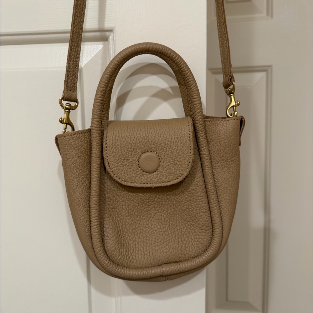 Oliveve Tan Mini Ellis Crossbody Bag